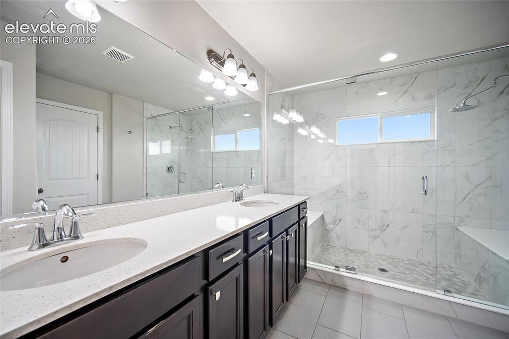 Image 19 of 36: Master Bathroom