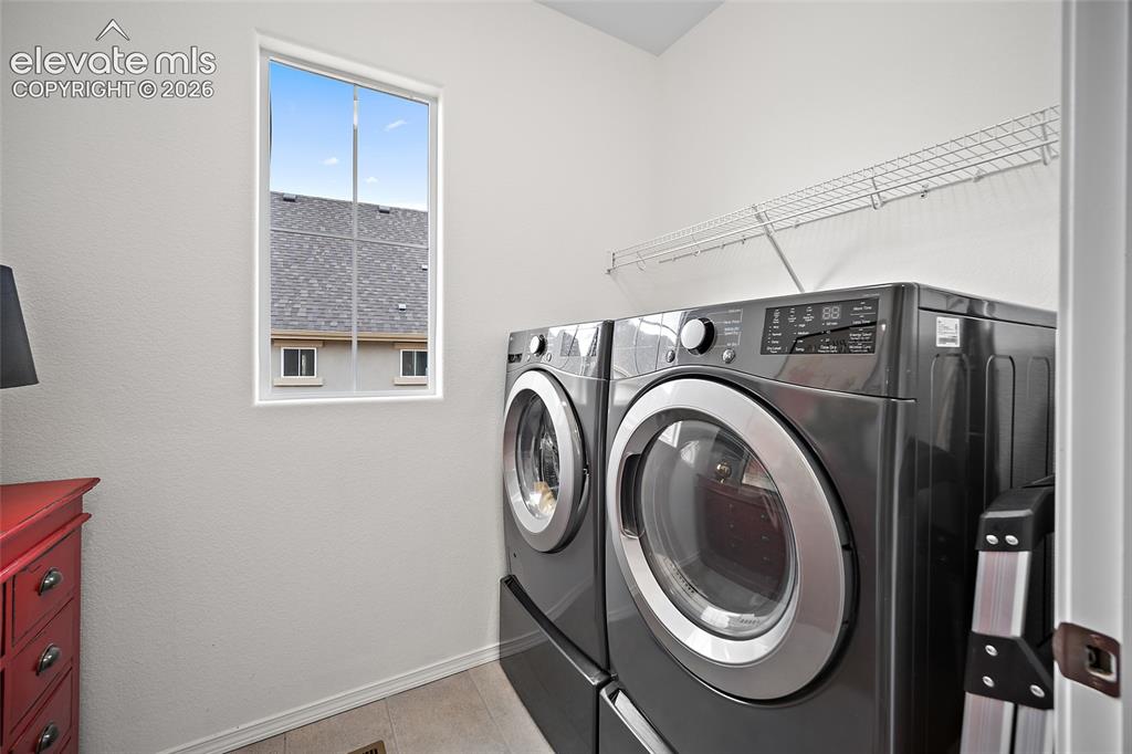 Image 27 of 36: Laundry