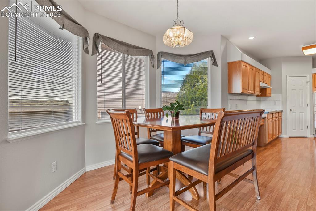 Image 11 of 45: Dining Area