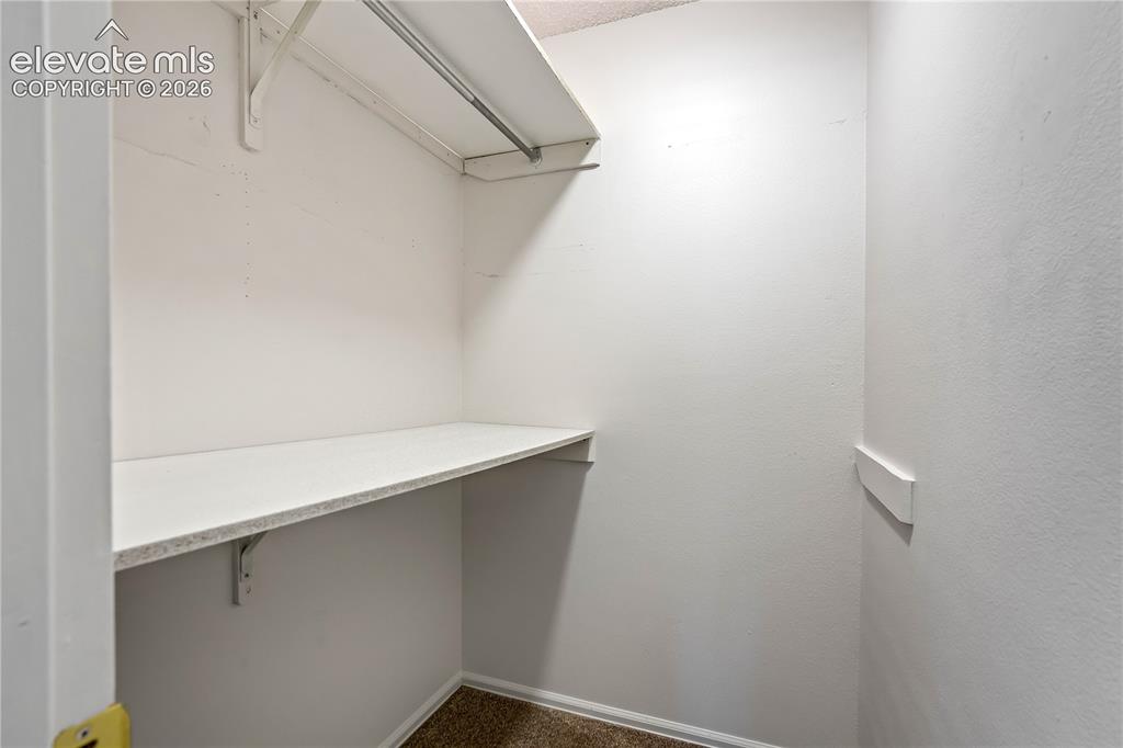 Image 34 of 41: Closet