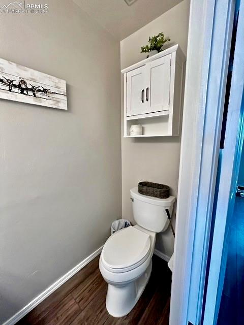 Image 10 of 41: Bathroom