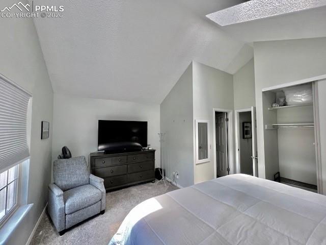 Image 21 of 41: Bedroom