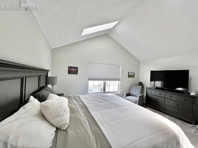 Image 22 of 41: Bedroom