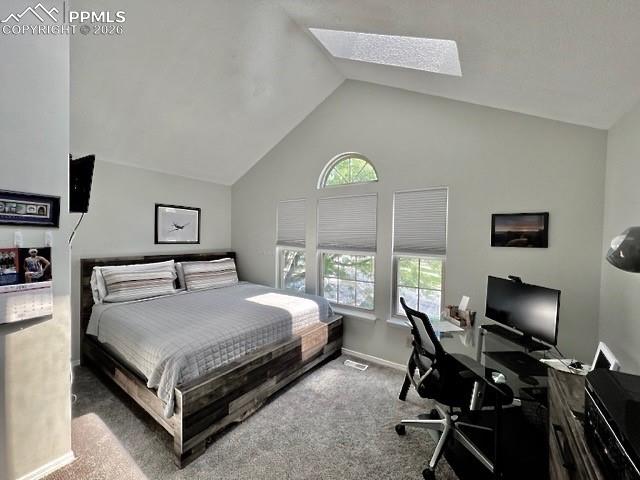 Image 28 of 41: Bedroom