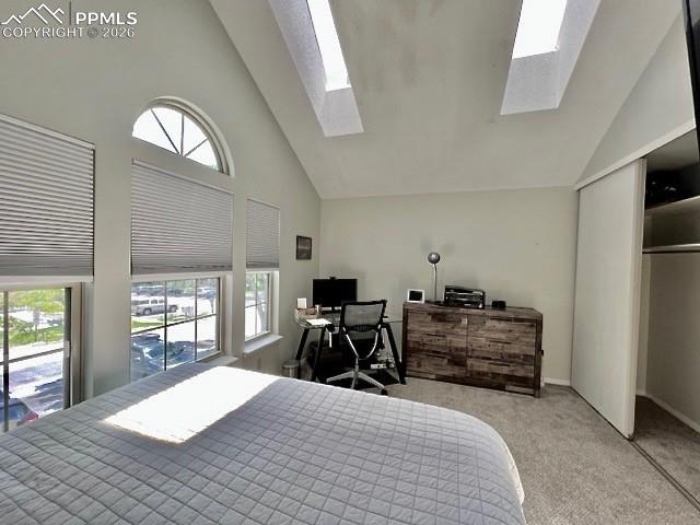 Image 31 of 41: Bedroom