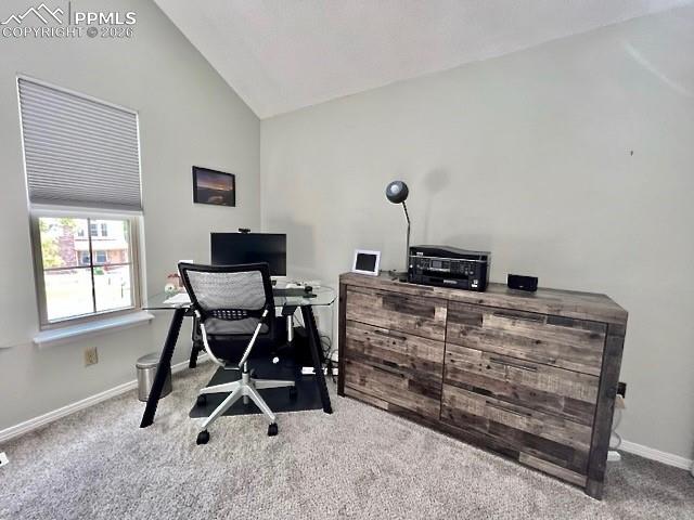 Image 32 of 41: Office