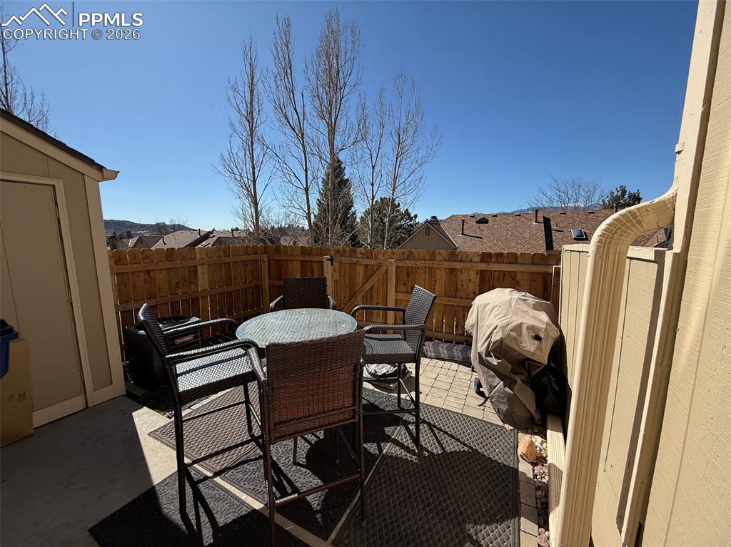 Image 39 of 41: Patio