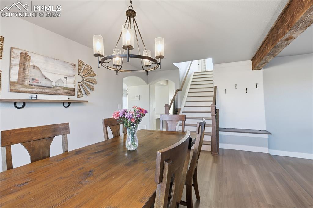 Image 28 of 48: Dining Area