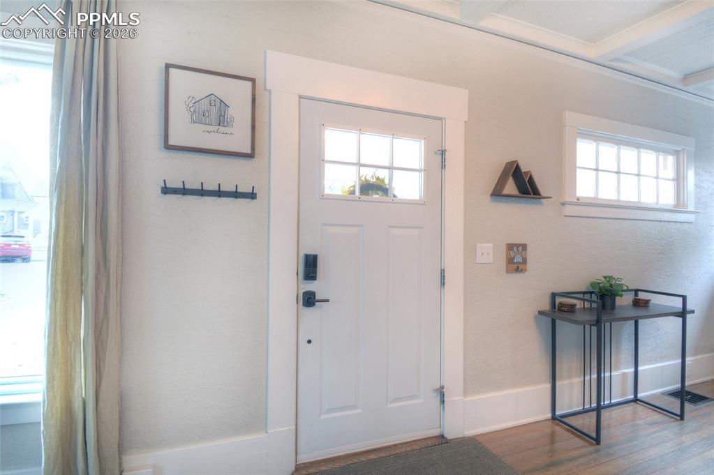 Image 4 of 41: Entry