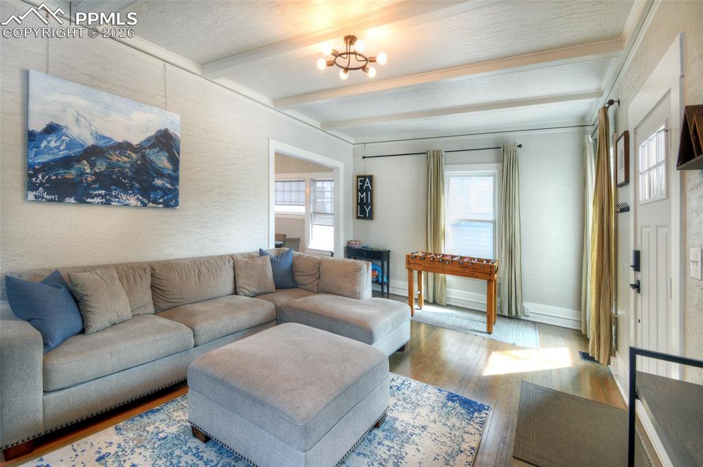 Image 8 of 41: Living Room