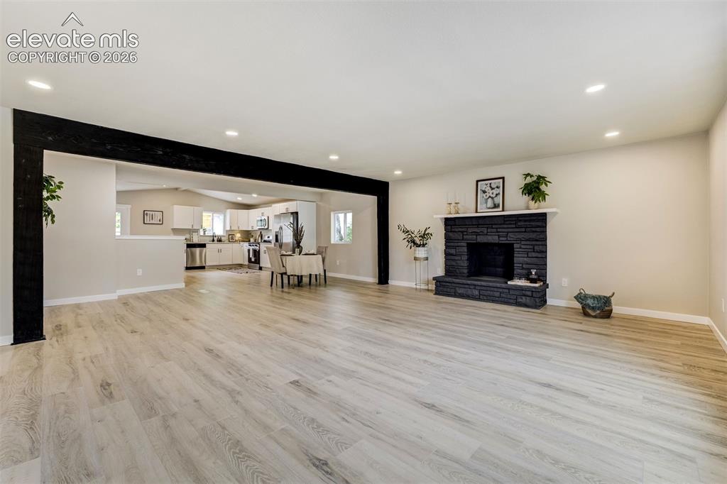 Image 6 of 33: Living Room