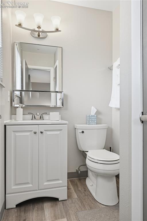 Image 16 of 26: Bathroom