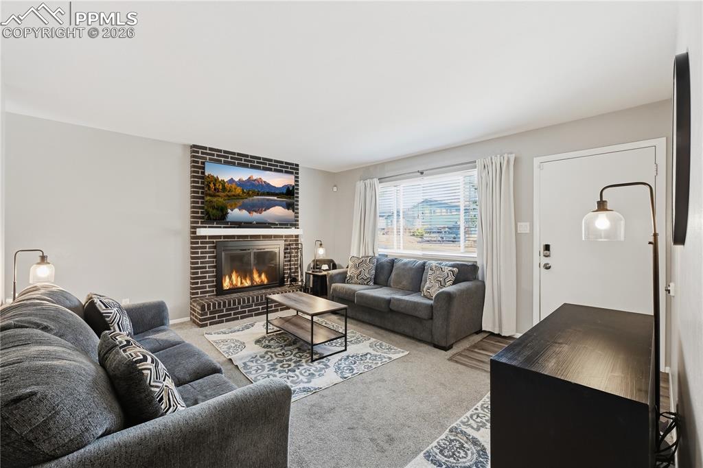 Image 5 of 26: Living Room