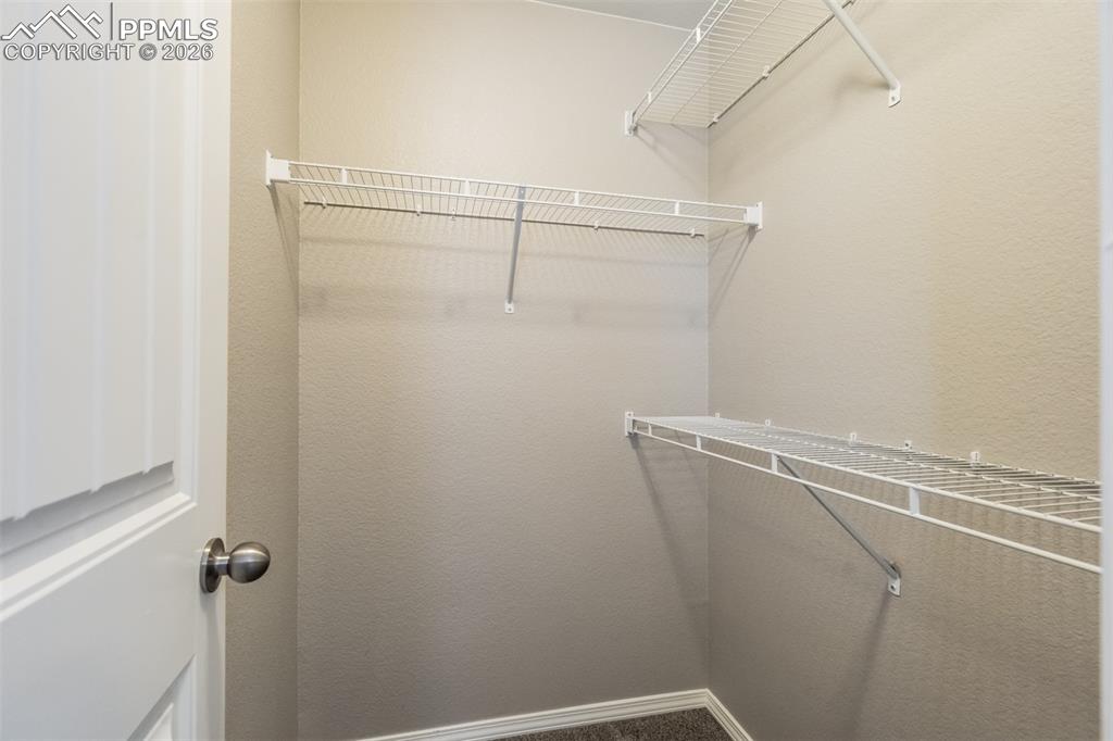 Image 35 of 50: Closet