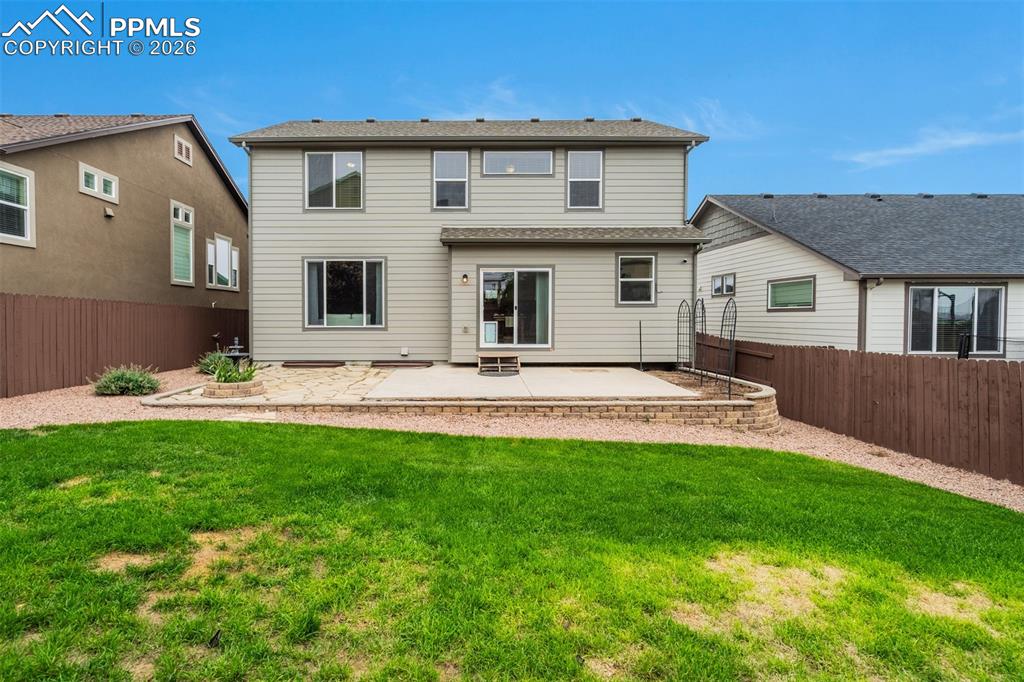 Image 49 of 50: Back of Structure