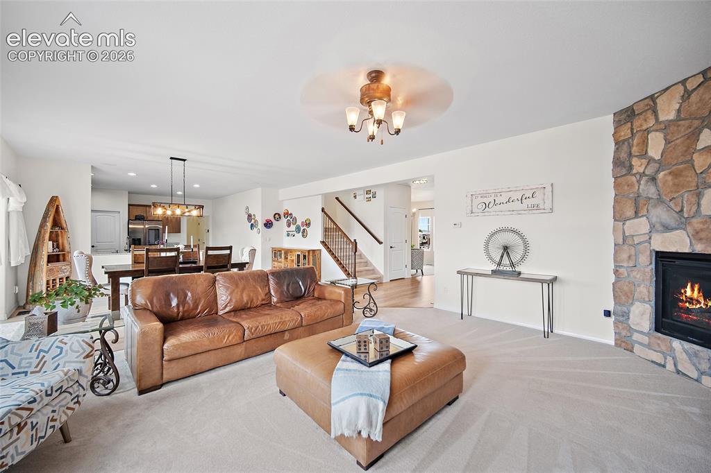 Image 10 of 50: Family Room