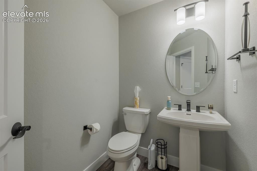 Image 9 of 47: Bathroom