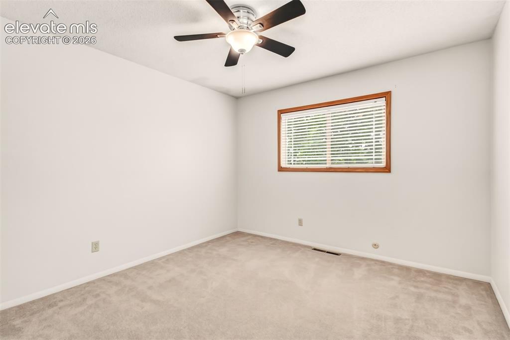 Image 12 of 30: Guest Bedroom