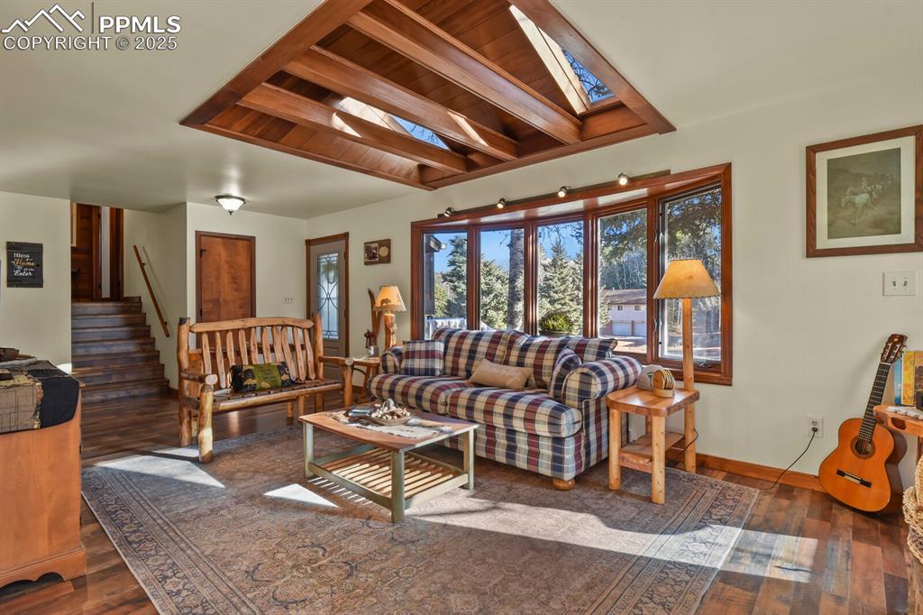 Image 3 of 47: Living Room