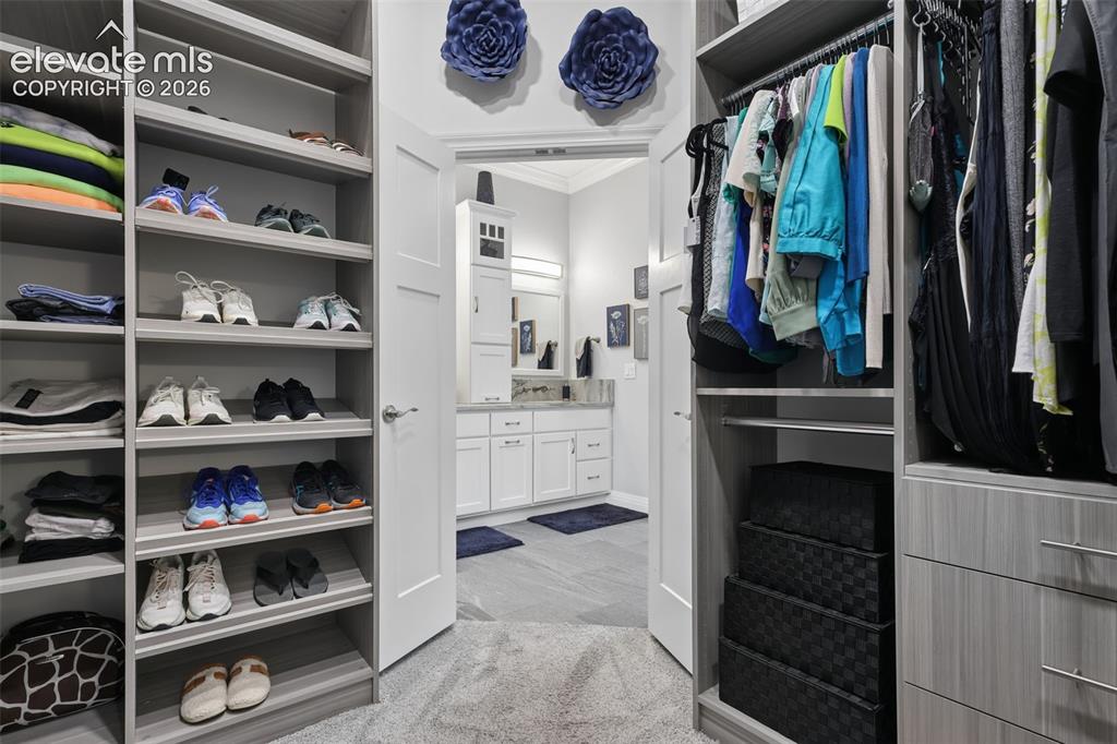 Image 35 of 50: Walk-In Closets