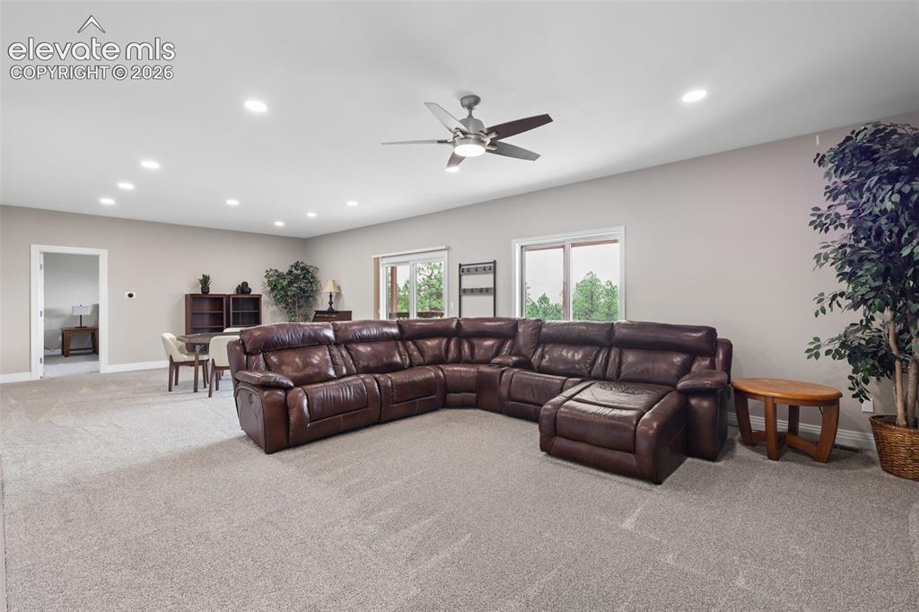 Image 36 of 50: Family Room