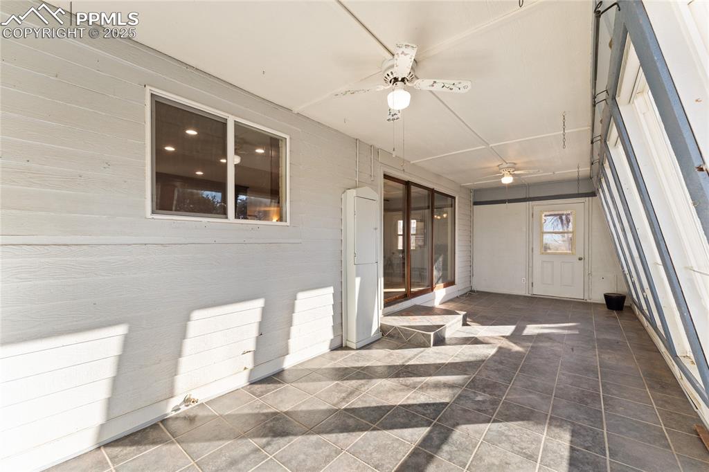 Image 24 of 46: Sun Room