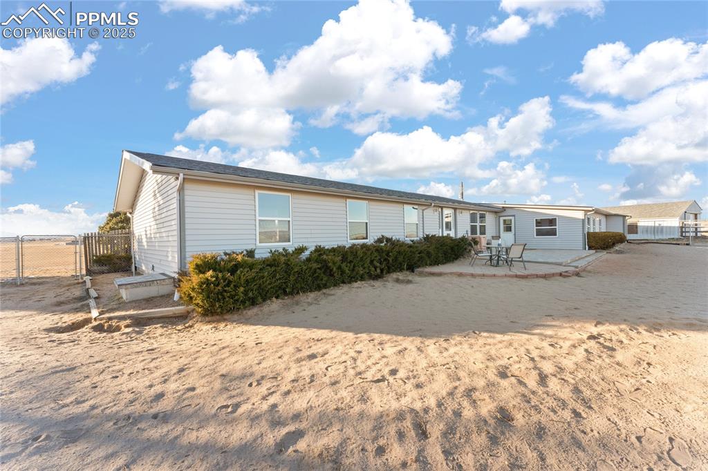 Image 31 of 46: Back of Structure