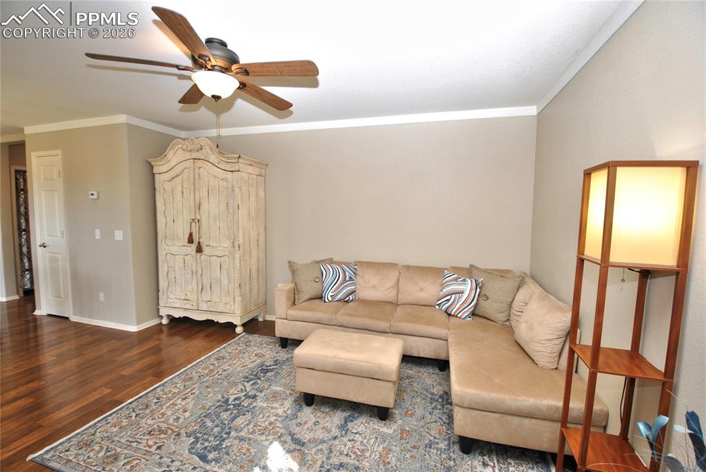 Image 4 of 29: Living Room