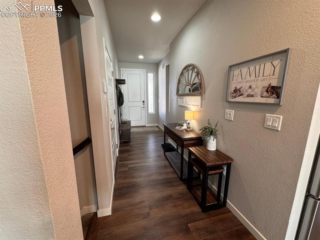 Image 10 of 42: Dining Area