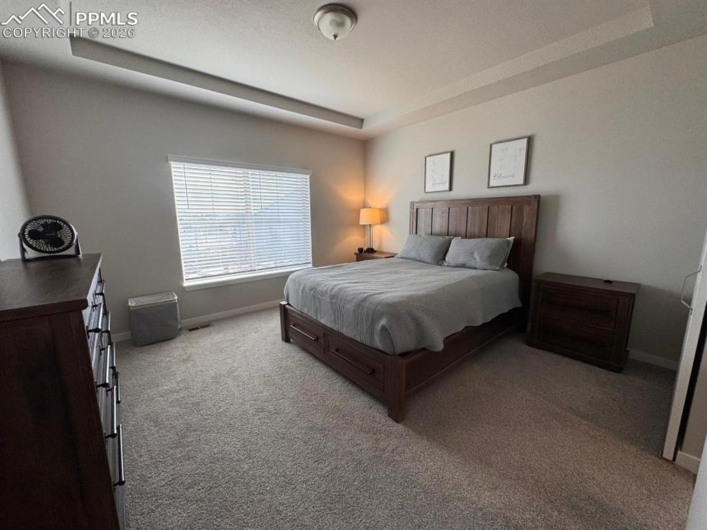 Image 13 of 42: Entry