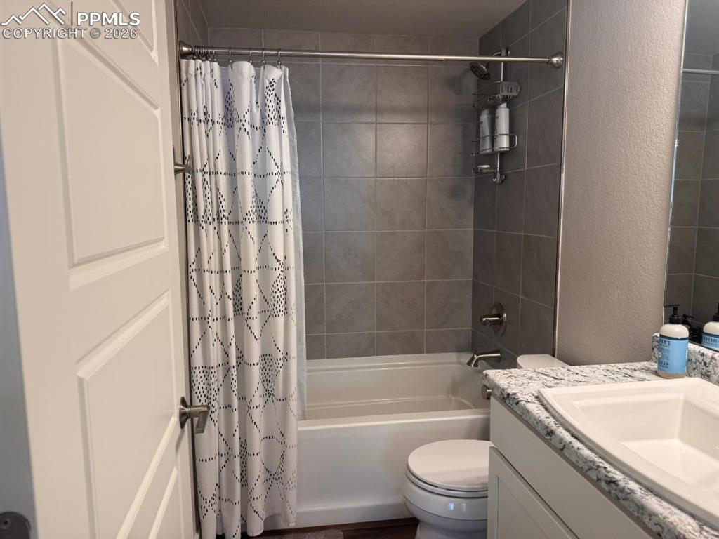 Image 20 of 42: Main Floor Bathroom