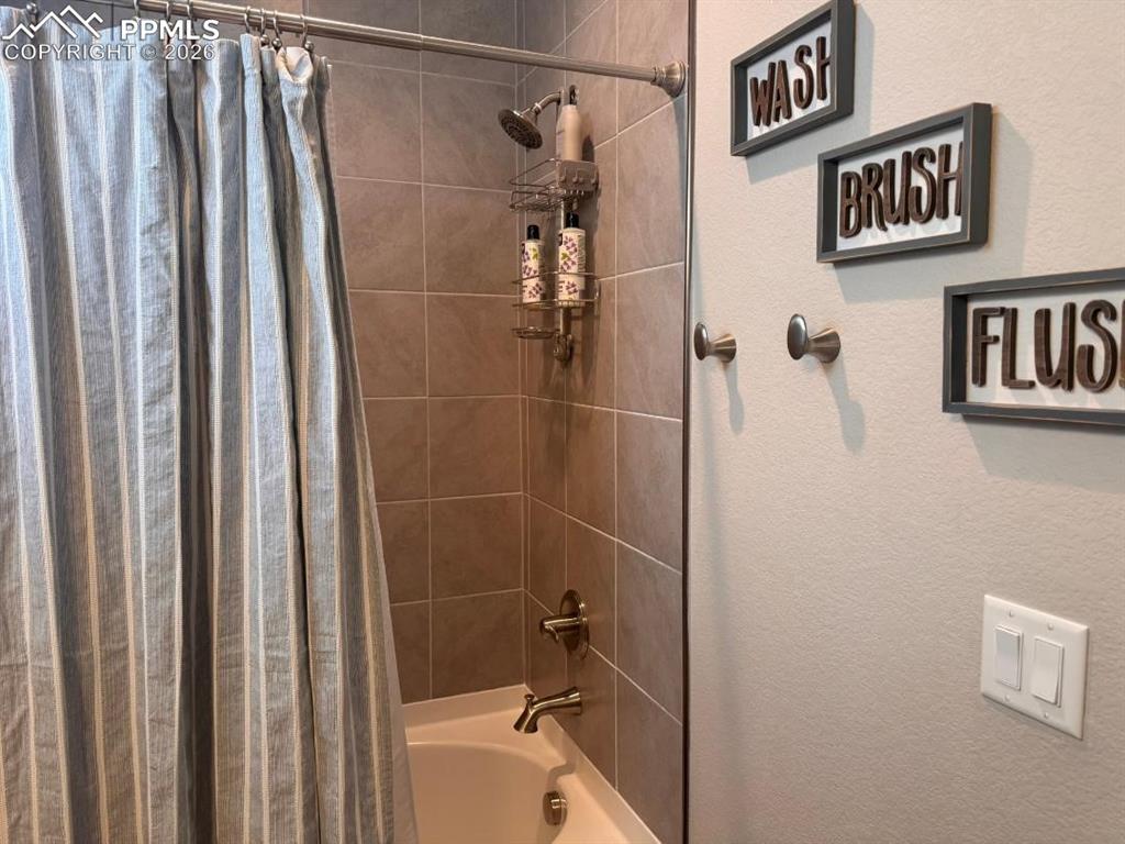 Image 35 of 42: Basement Bathroom