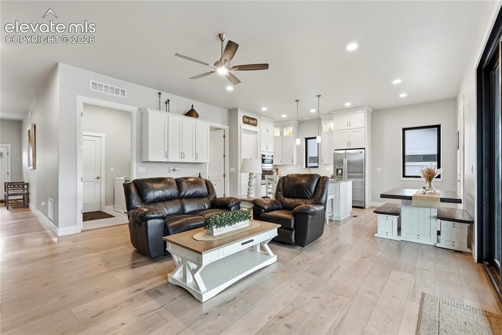 Image 9 of 50: Living Room