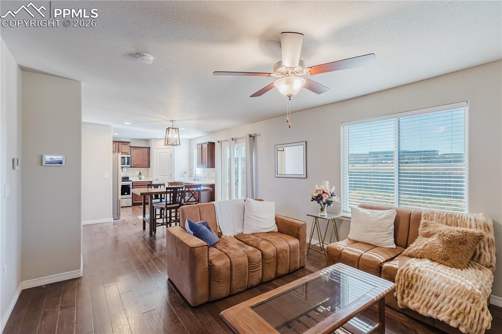 Image 15 of 39: Living Room