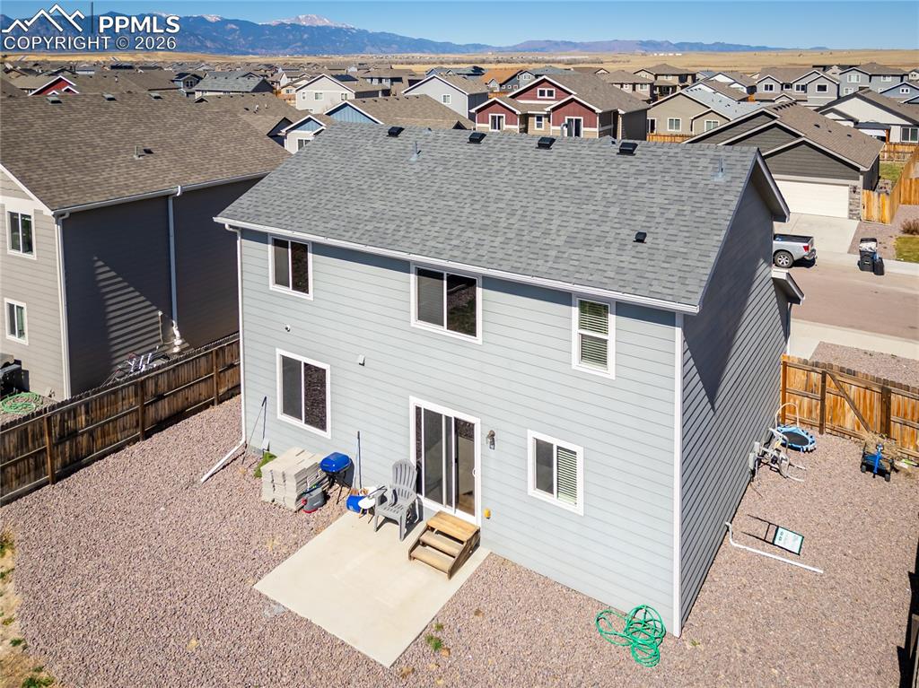 Image 8 of 39: Back of Structure