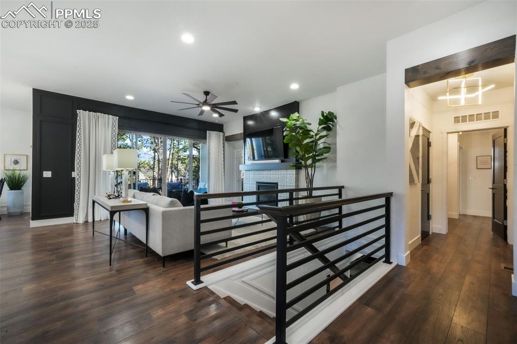 Image 2 of 50: Living Room