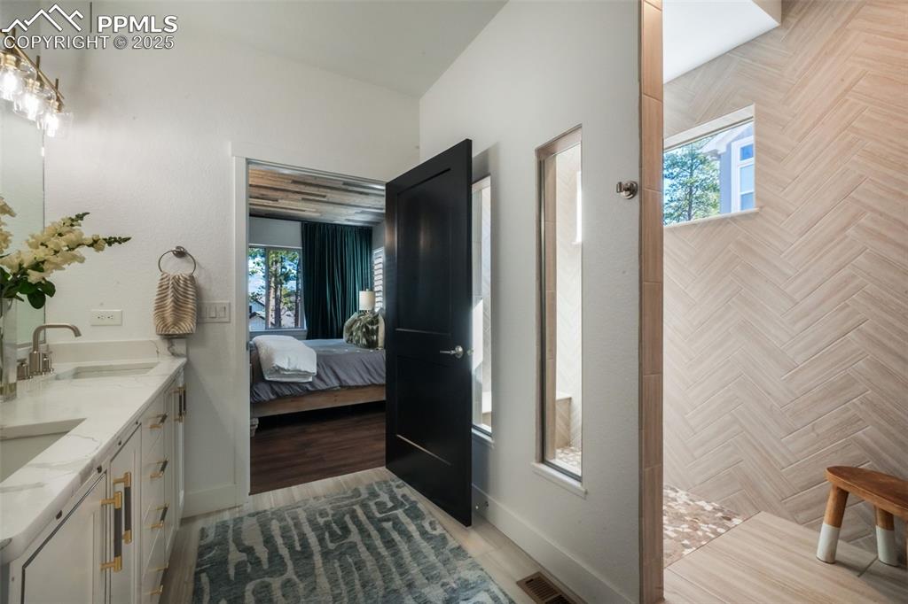 Image 21 of 50: Master Bathroom