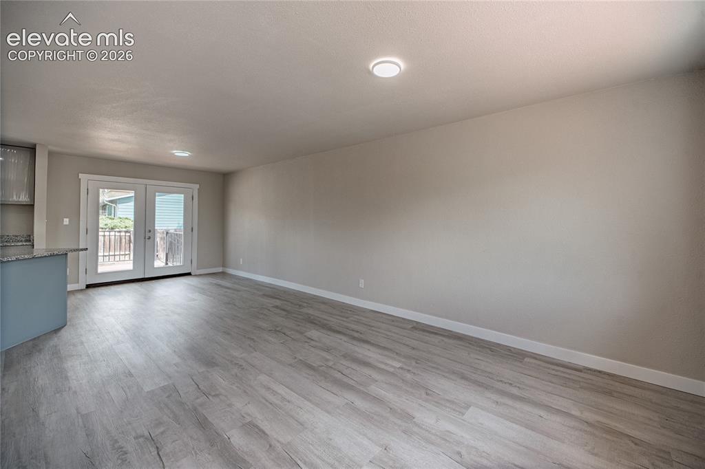 Image 10 of 50: Living Room