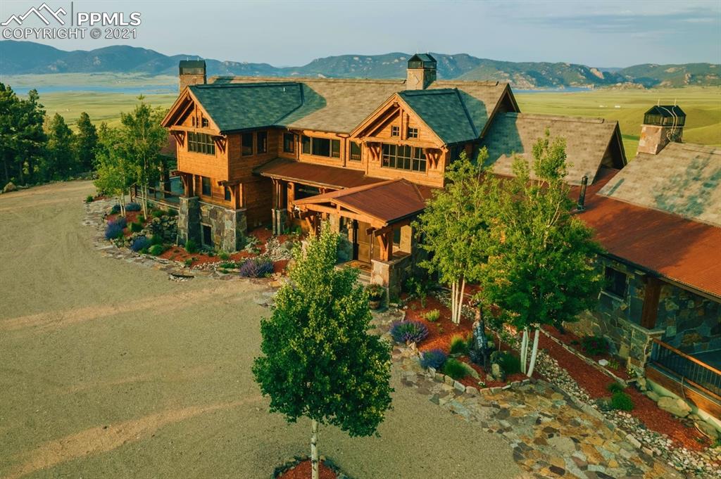 Listing 6803661, Image 1 of 49
