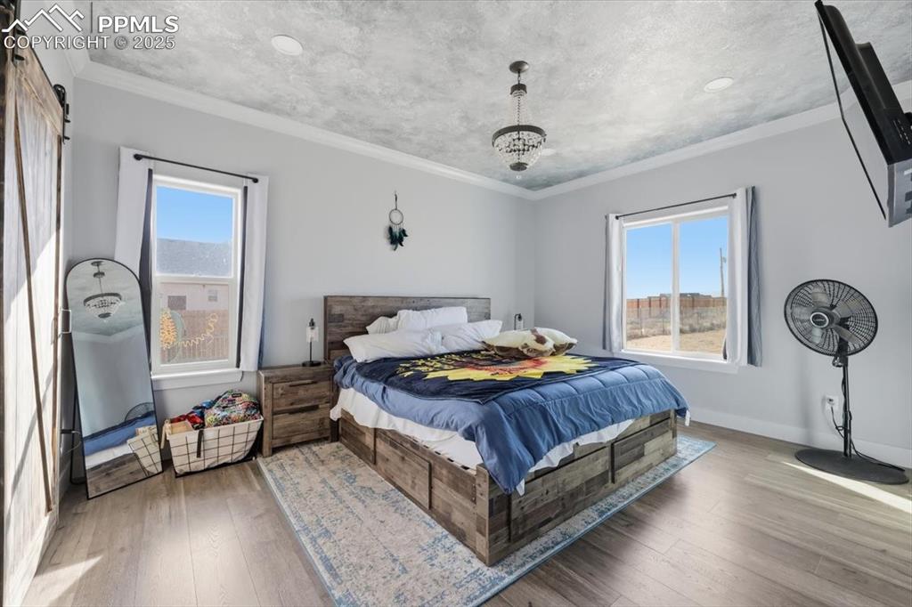 Image 11 of 39: Bedroom