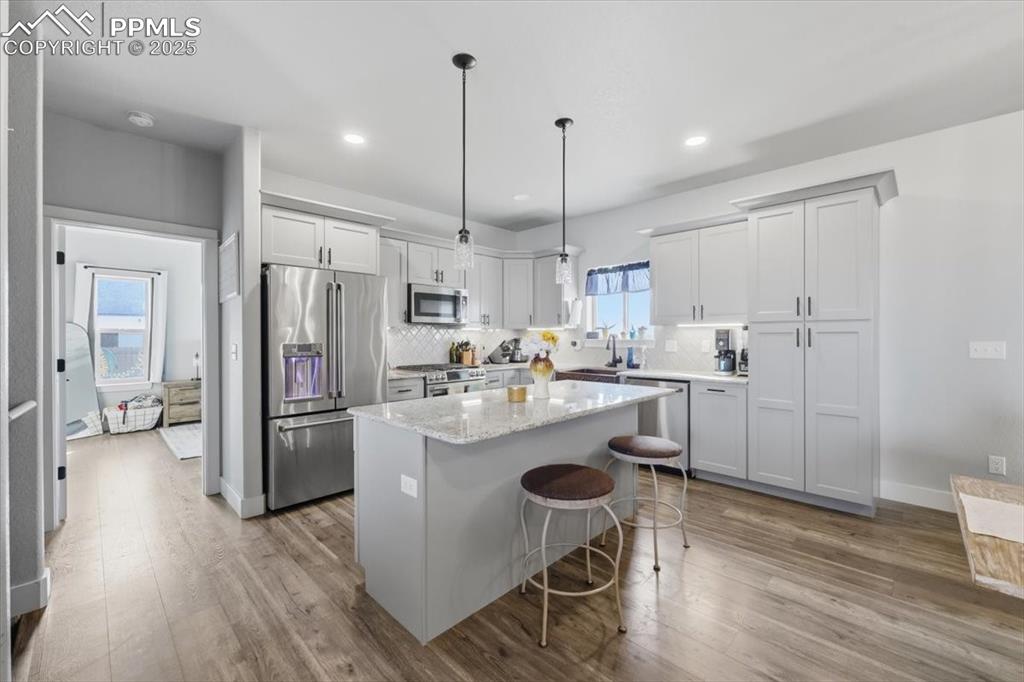 Image 13 of 39: Kitchen