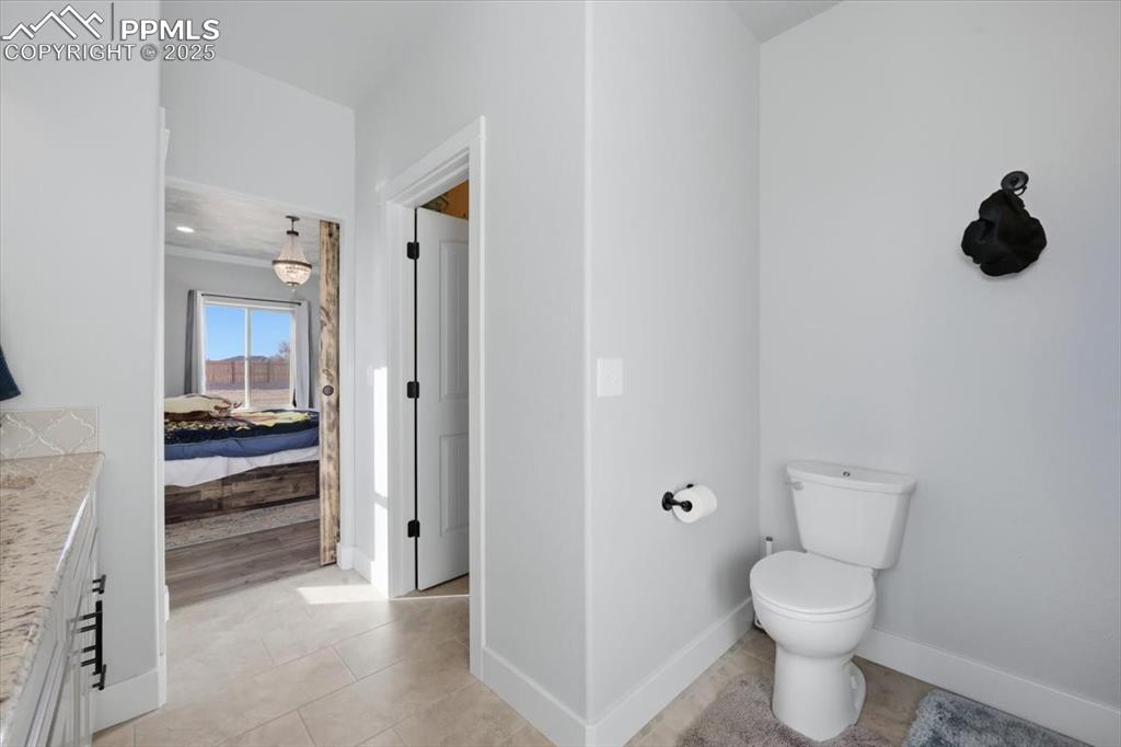 Image 38 of 39: Bathroom