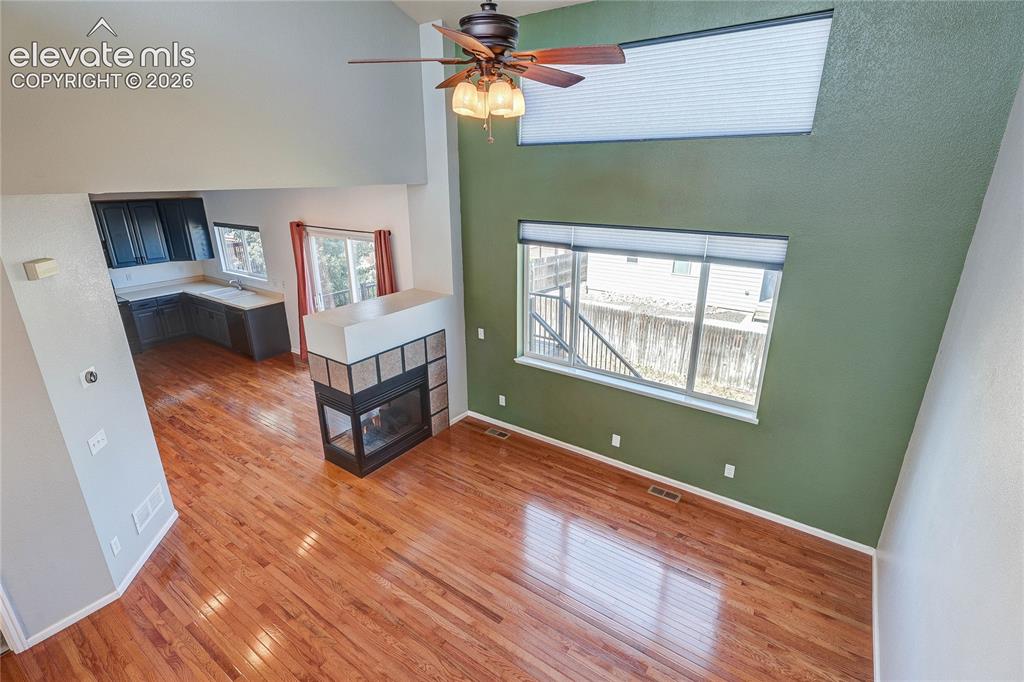 Image 13 of 42: Loft