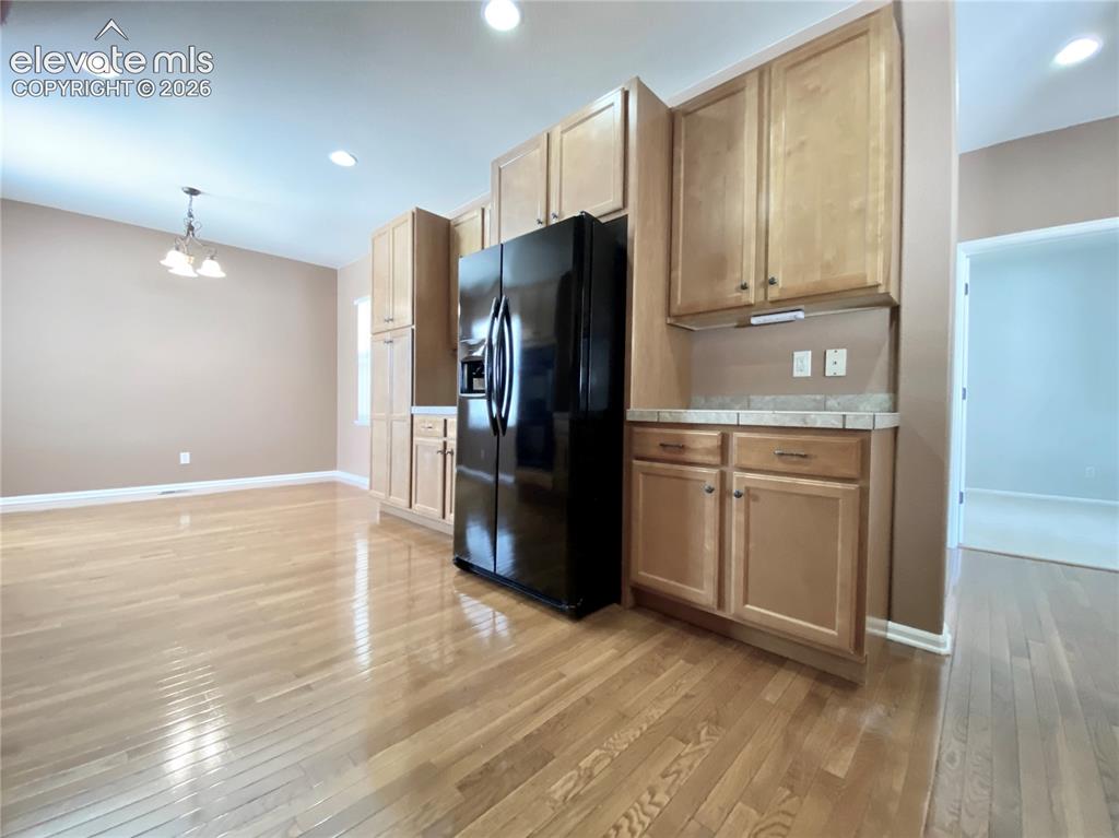 Image 10 of 29: Kitchen