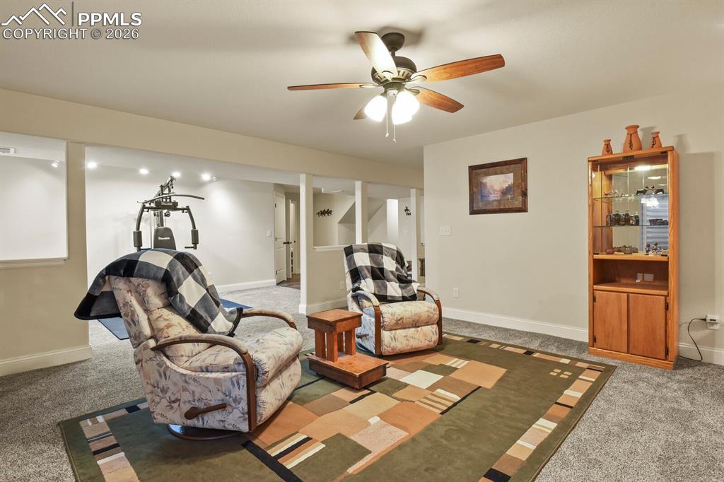 Image 28 of 43: Great Room