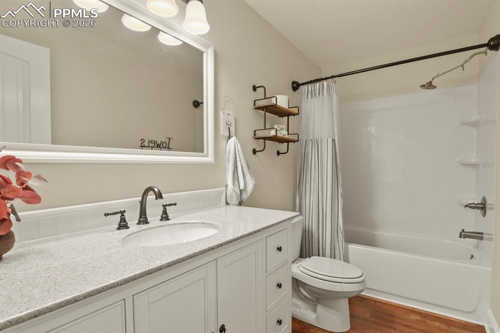 Image 34 of 43: Full Bathroom - Basement level 