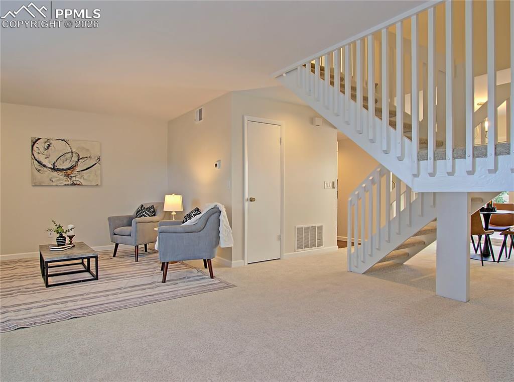 Image 4 of 27: Living Room