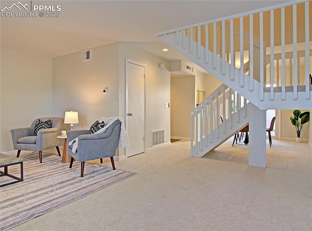 Image 5 of 27: Living Room