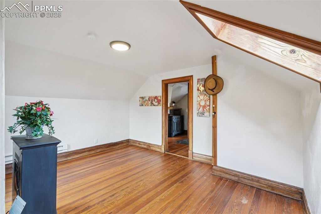 Image 14 of 49: UNIT 3- TOP FLOOR