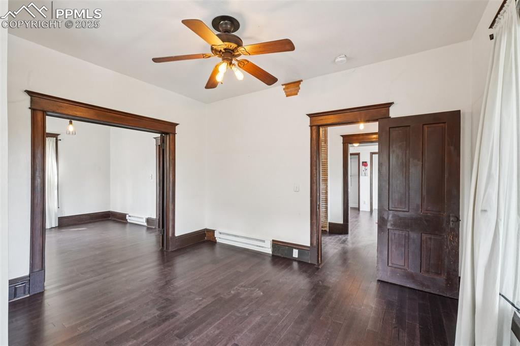 Image 20 of 49: UNIT 2- MIDDLE FLOOR